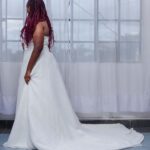 Off-white Trumpet Bridal Gown